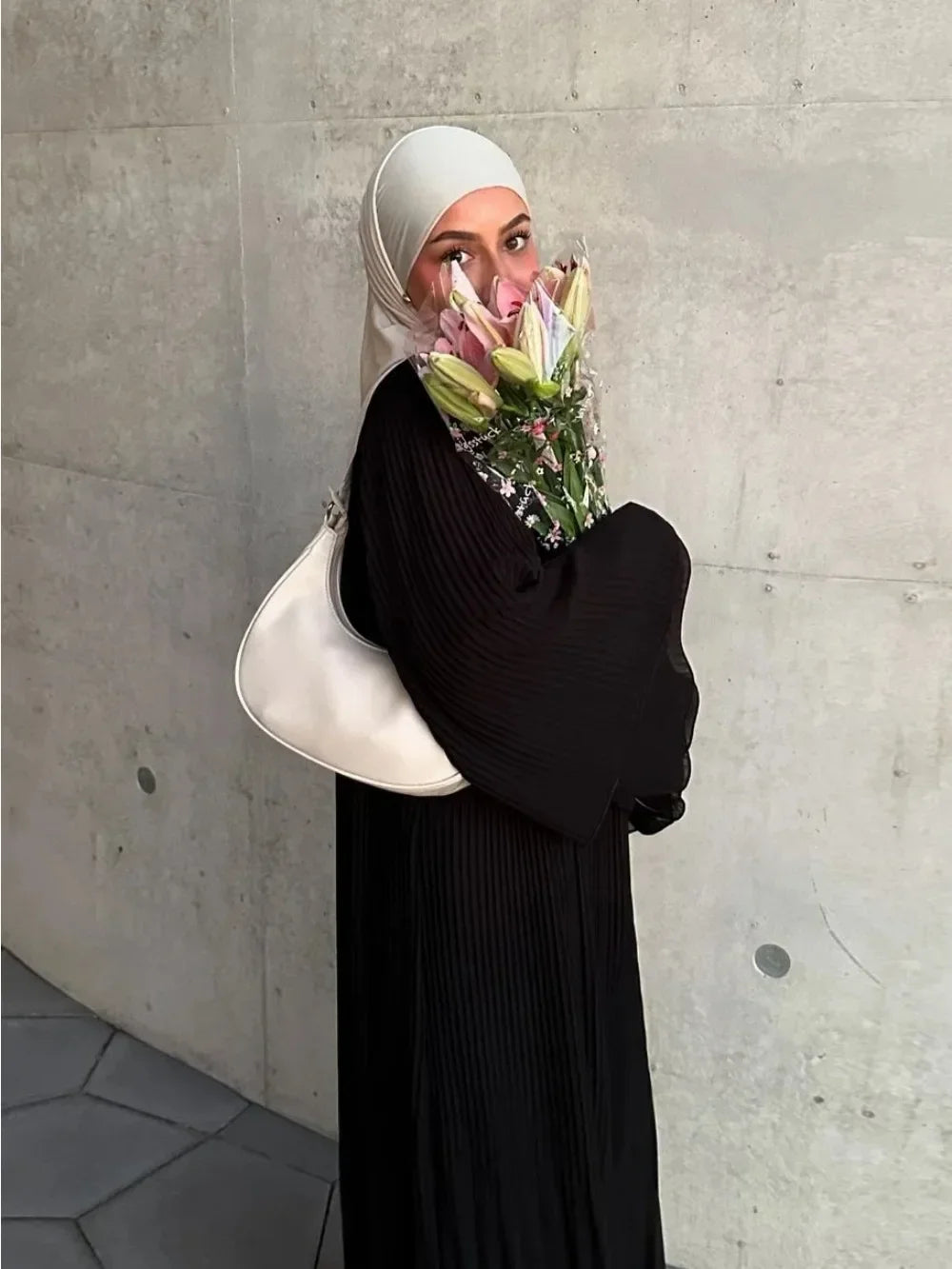 Elegant Pleated Flare Sleeve Kaftan – Muslim Eid Abaya Dress for Women