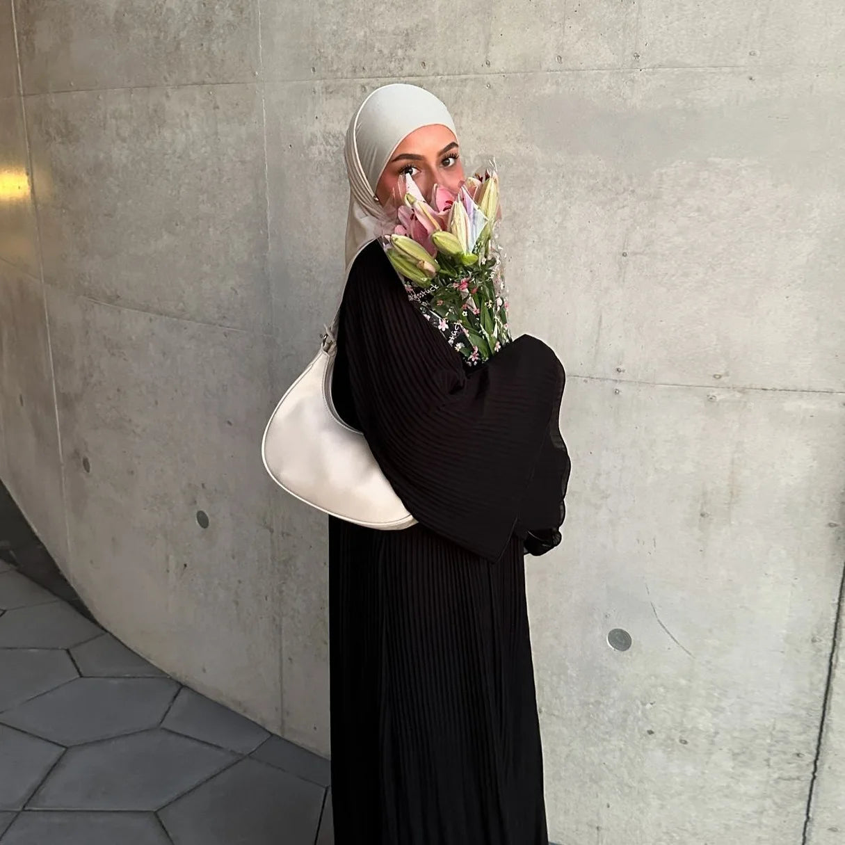 Elegant Pleated Flare Sleeve Kaftan – Muslim Eid Abaya Dress for Women