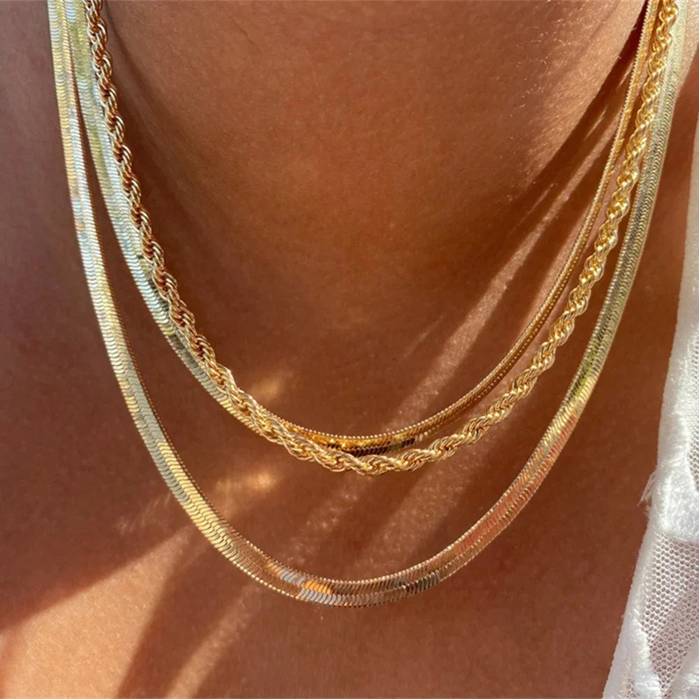 Vintage Punk Gold-Plated Coin Pendant Necklace – Thick Chain Hip Hop Jewelry