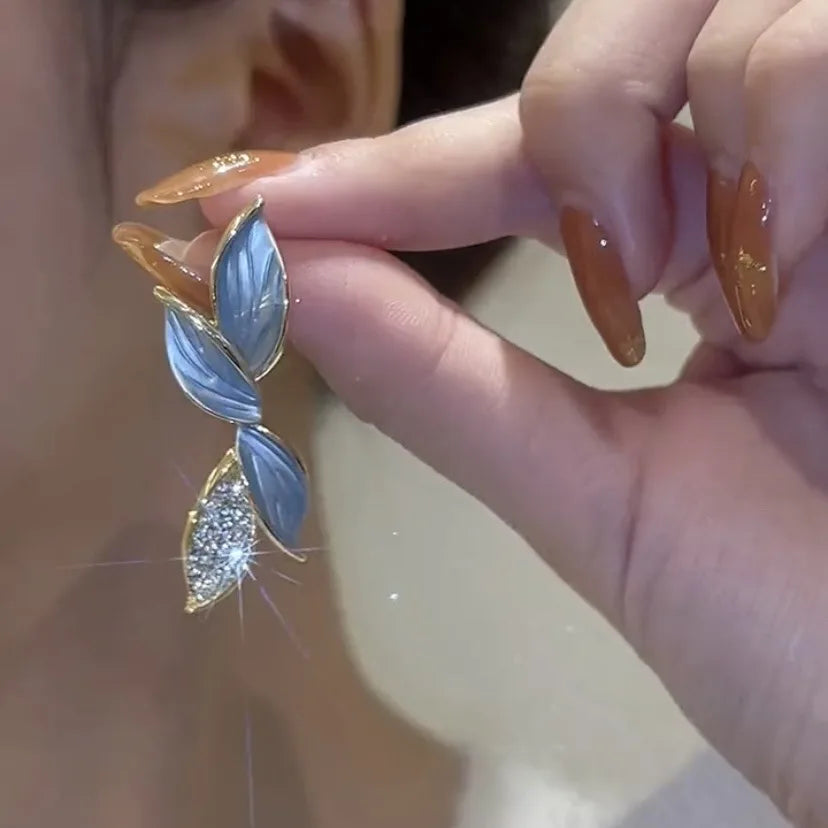 Korean Grey Leaf Metal Stud Earrings – Trendy Women’s Fashion Jewelry