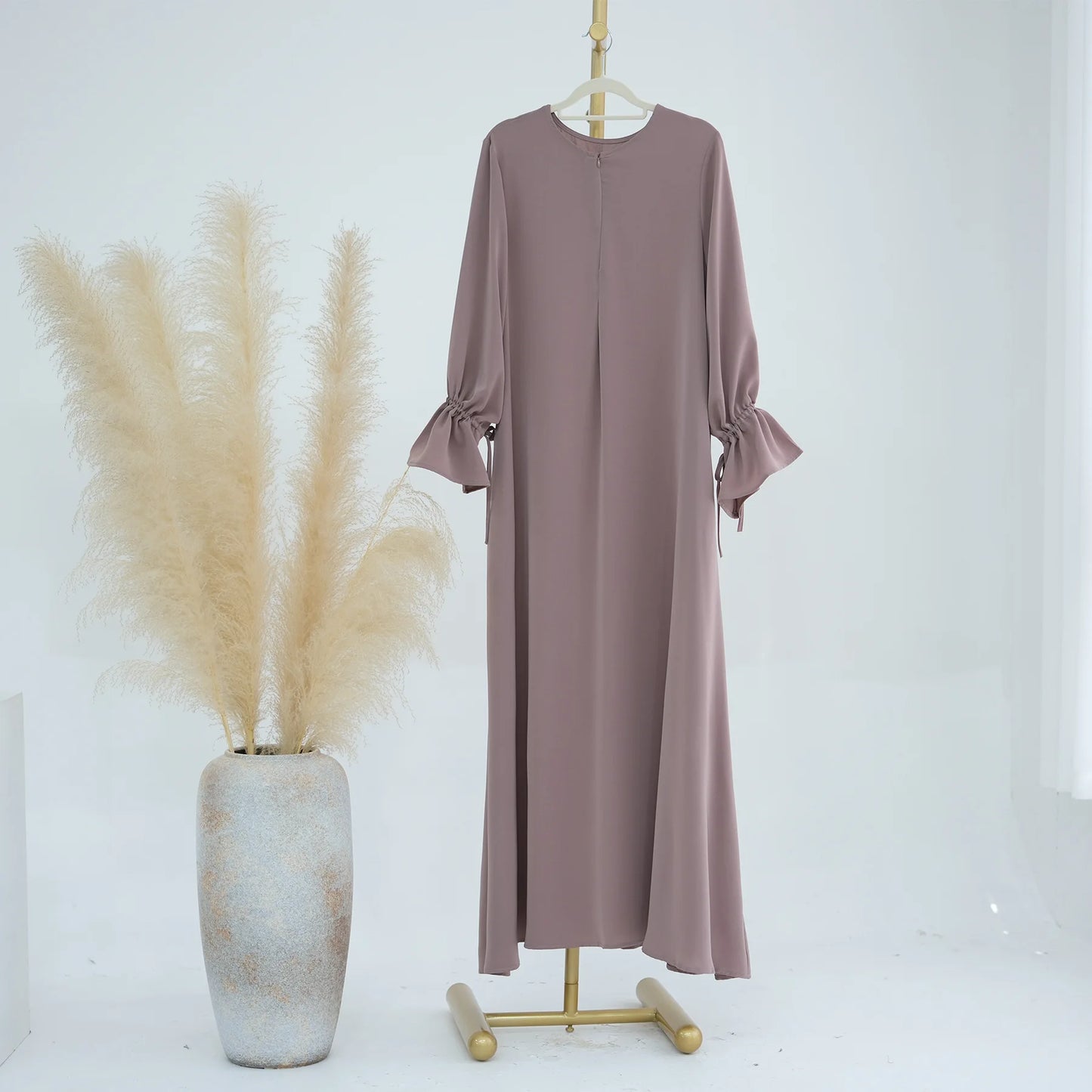 Bow Lace-Up Abaya Kaftan – Elegant Muslim Eid Maxi Dress 2026