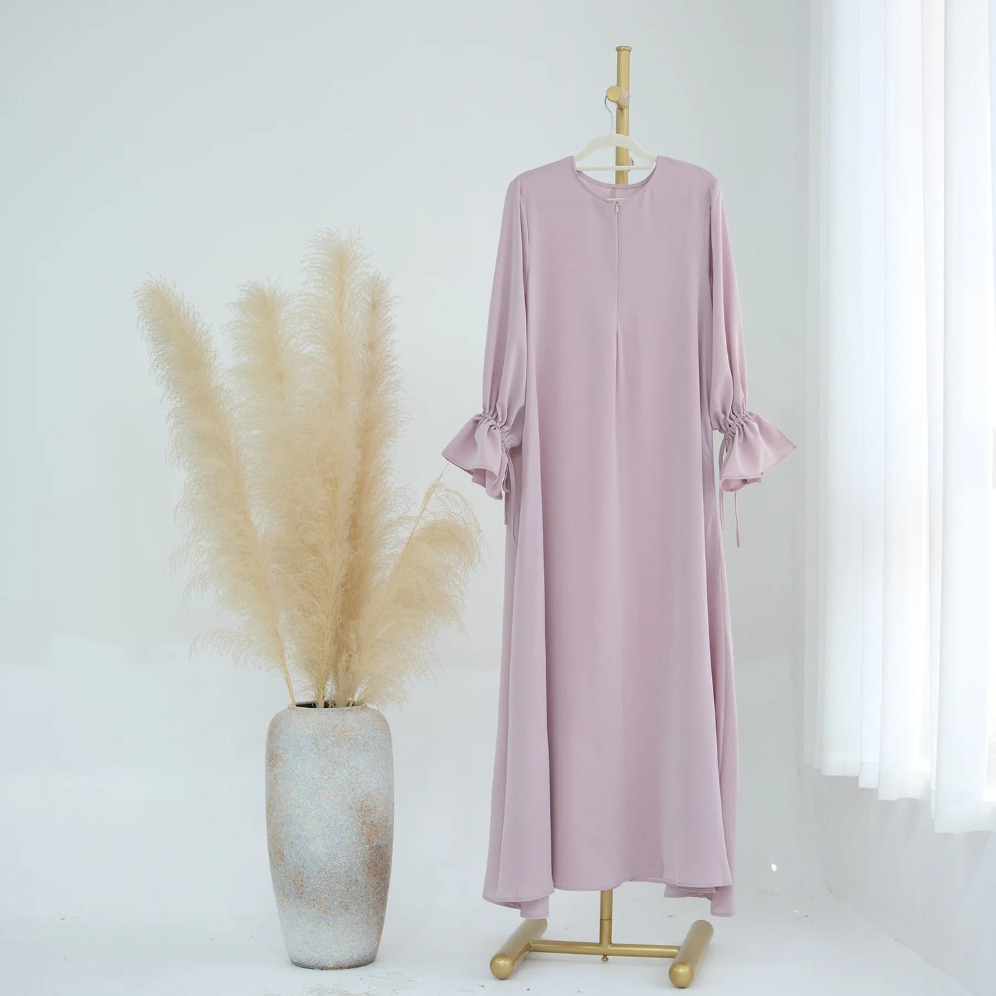 Bow Lace-Up Abaya Kaftan – Elegant Muslim Eid Maxi Dress 2026