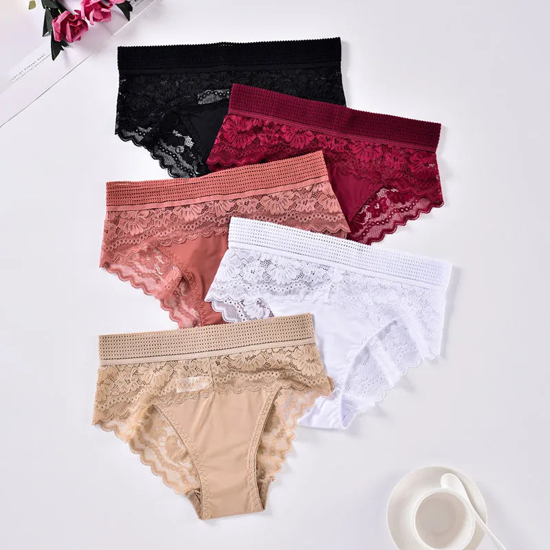 Plus-Size High-Waisted Embroidered Lace Briefs – Comfortable Breathable Underwear
