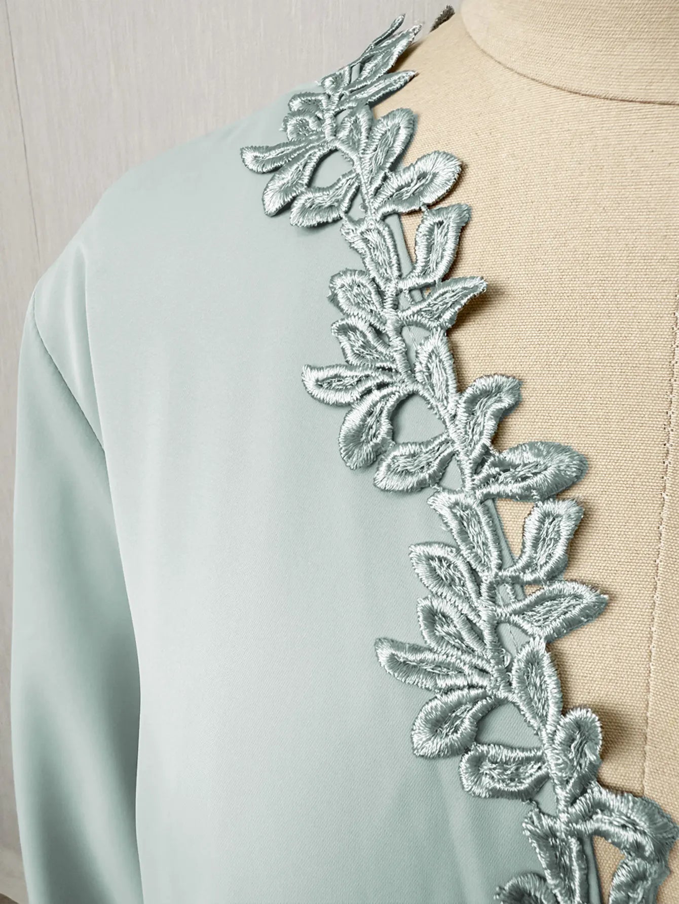 Abaya Beige Élégante Dubaï