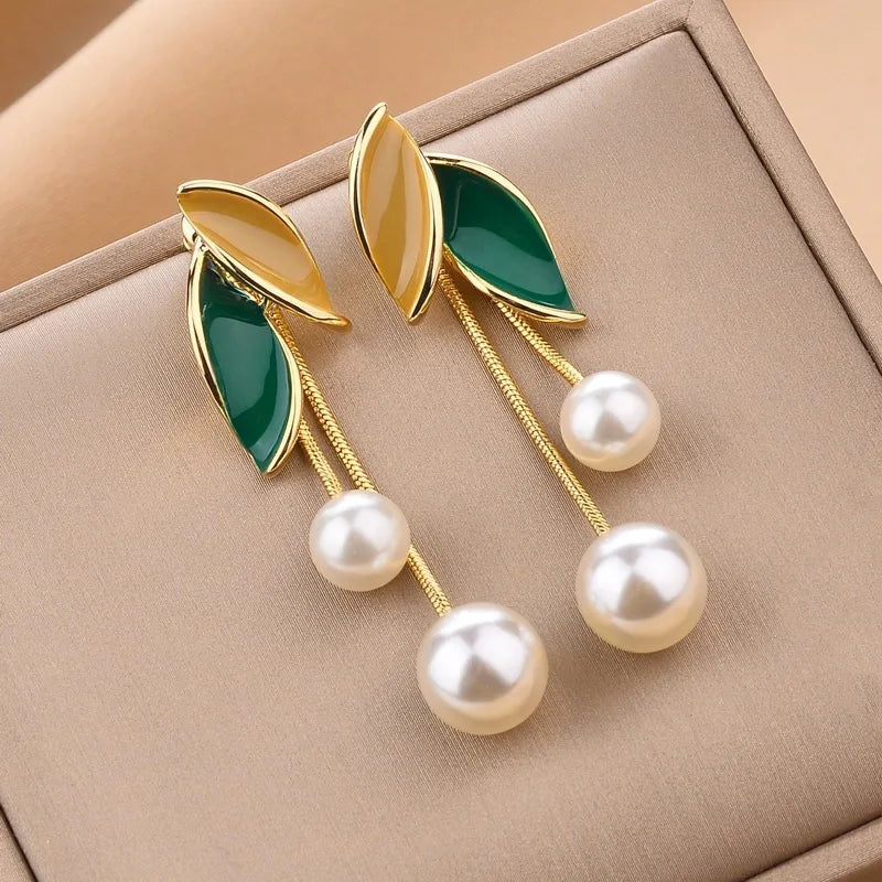 Korean Grey Leaf Metal Stud Earrings – Trendy Women’s Fashion Jewelry