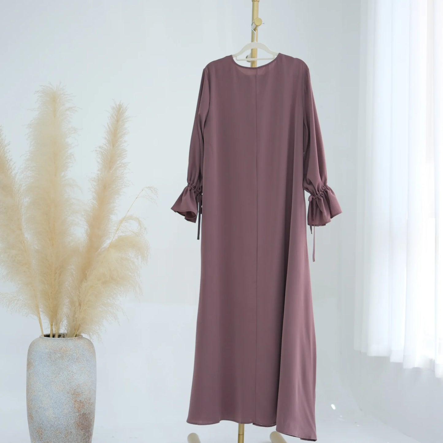 Bow Lace-Up Abaya Kaftan – Elegant Muslim Eid Maxi Dress 2026