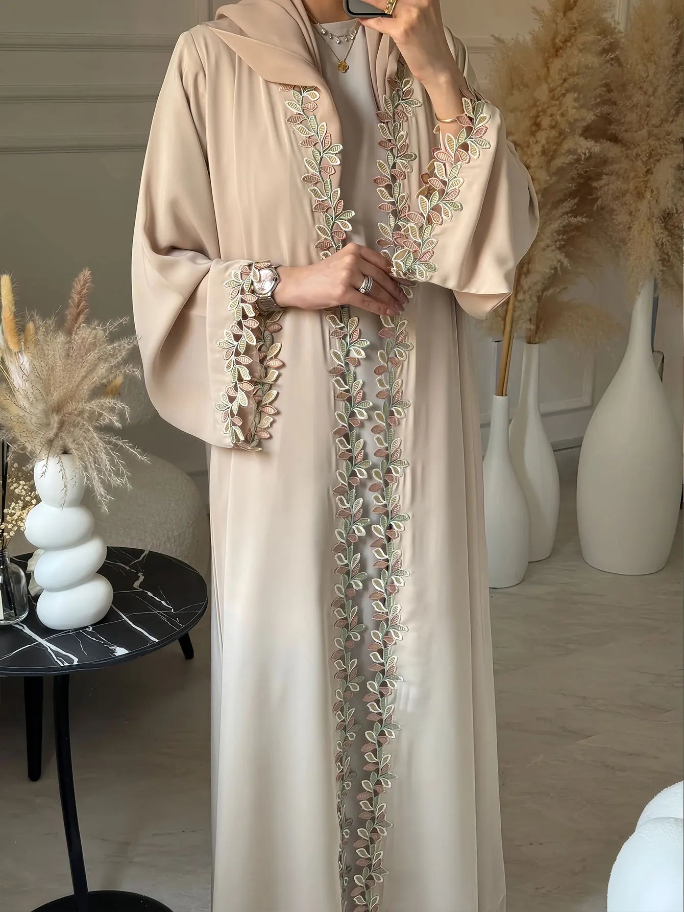 Abaya Beige Élégante Dubaï