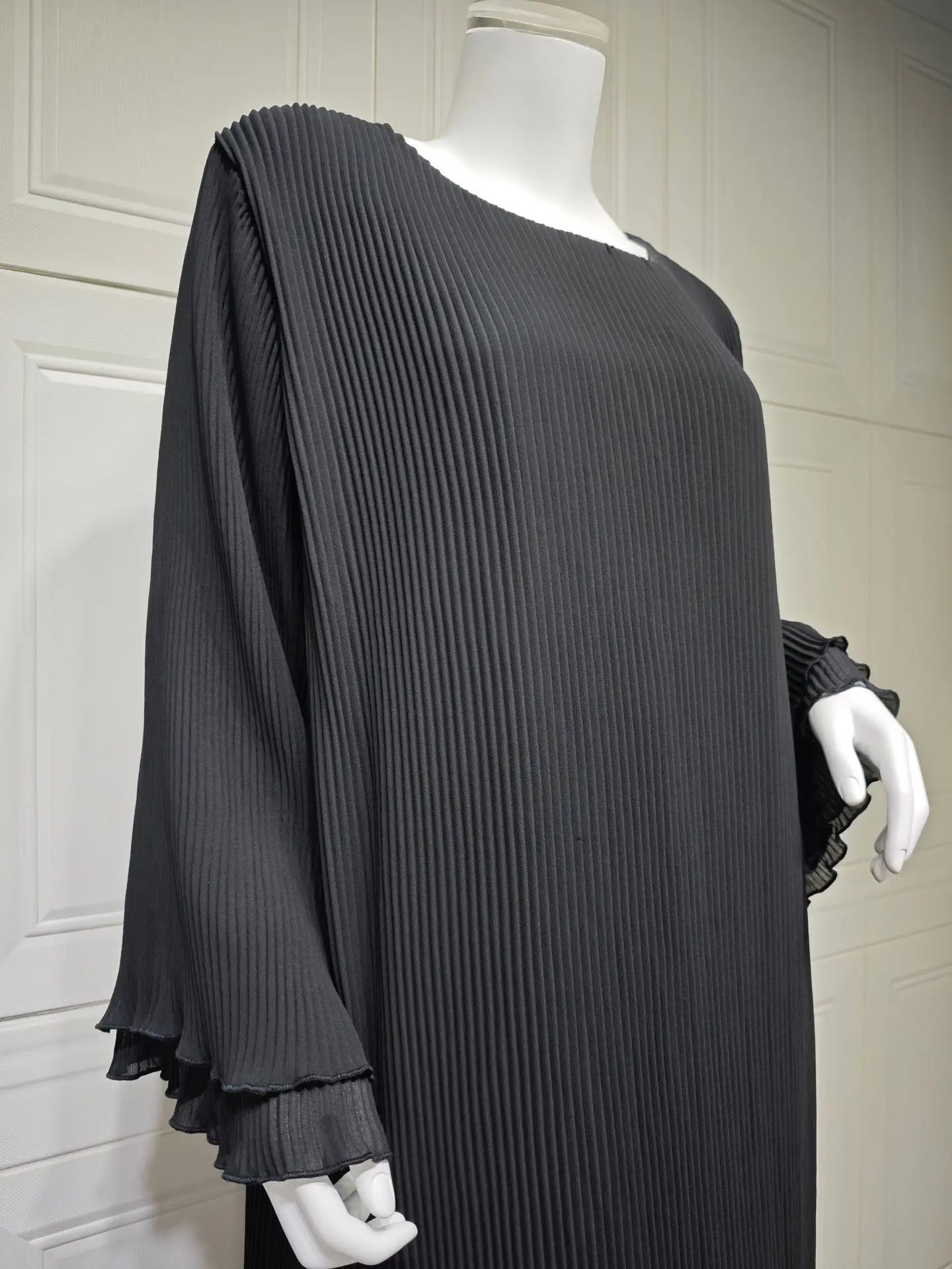 Elegant Pleated Flare Sleeve Kaftan – Muslim Eid Abaya Dress for Women