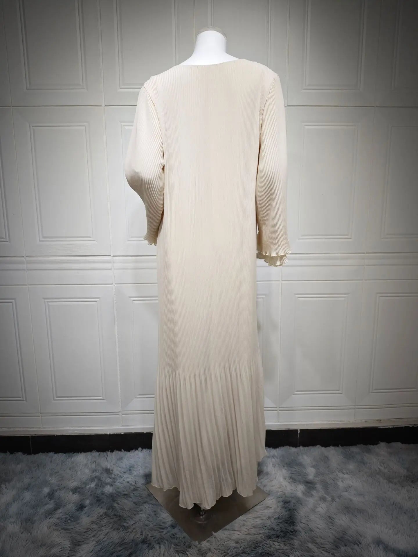 Elegant Pleated Flare Sleeve Kaftan – Muslim Eid Abaya Dress for Women