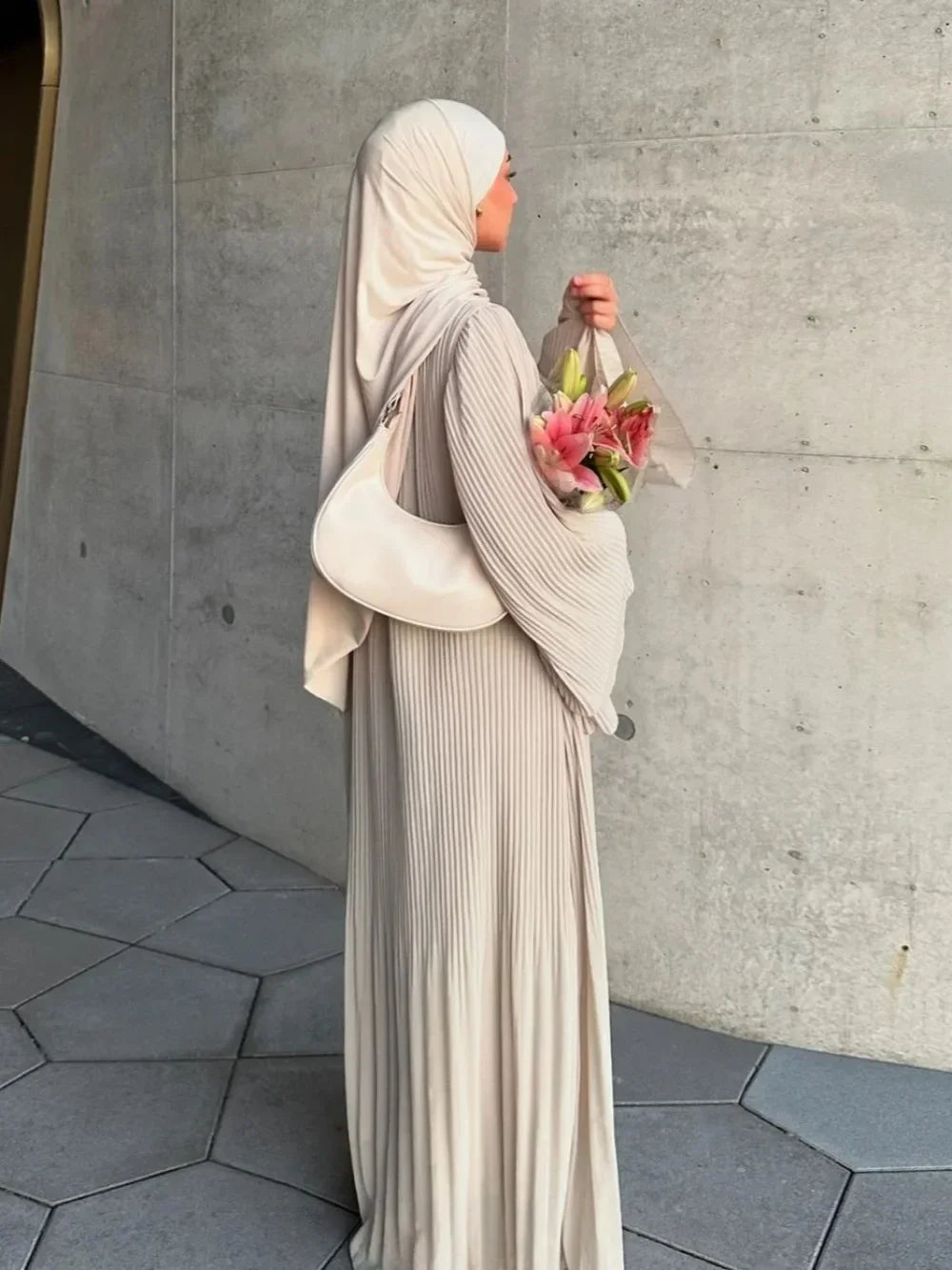 Elegant Pleated Flare Sleeve Kaftan – Muslim Eid Abaya Dress for Women