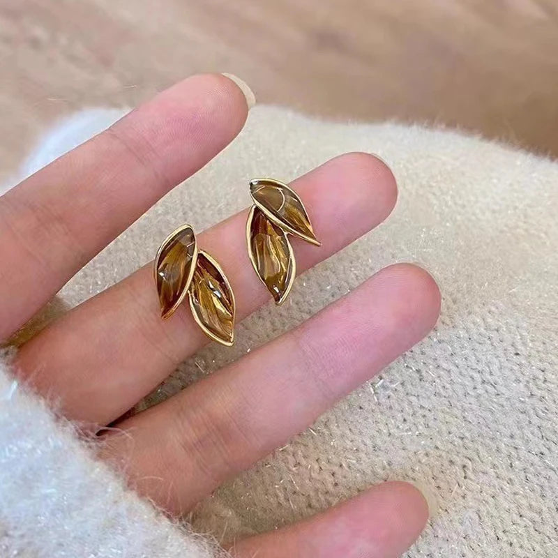 Korean Grey Leaf Metal Stud Earrings – Trendy Women’s Fashion Jewelry