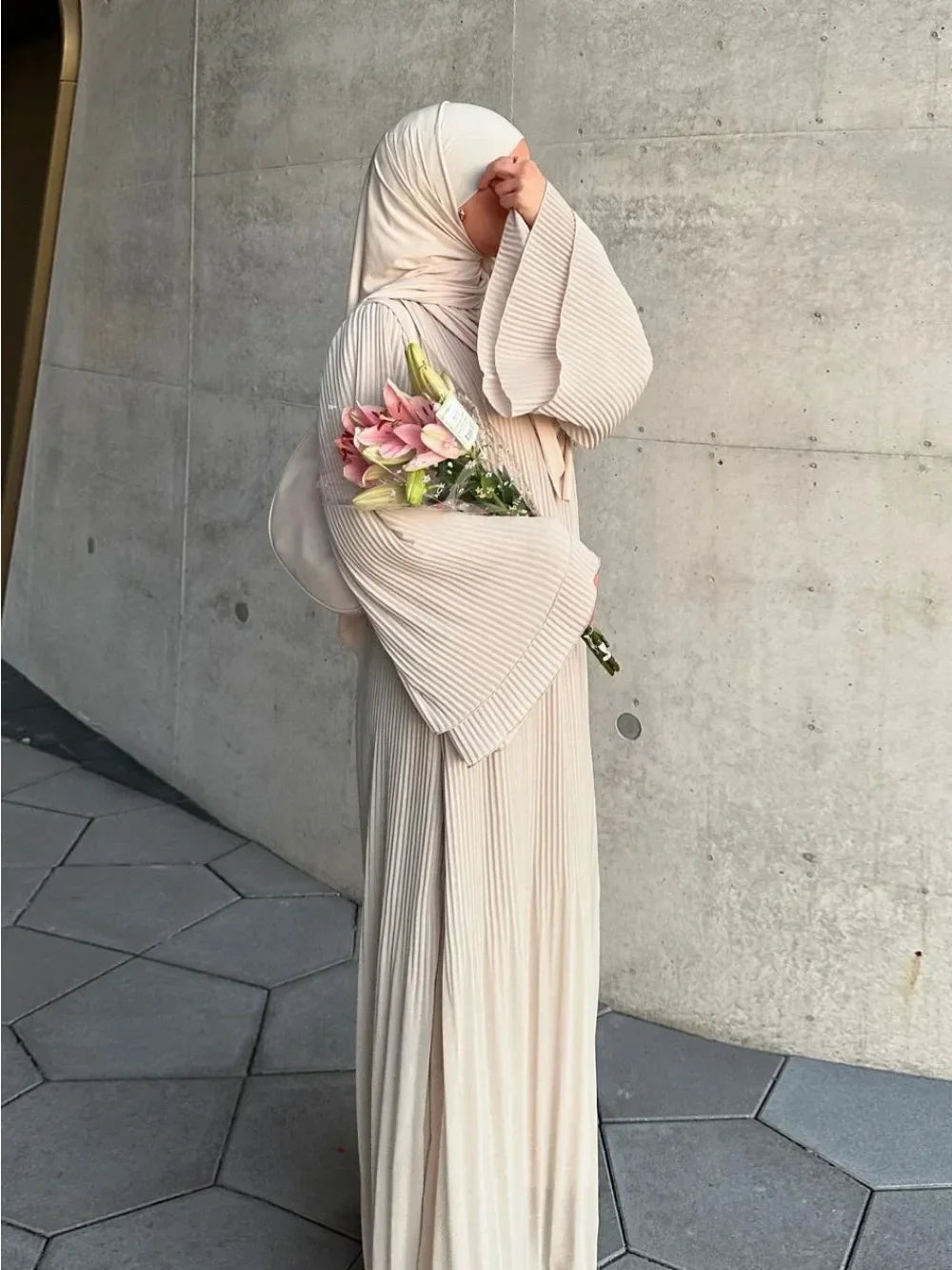 Elegant Pleated Flare Sleeve Kaftan – Muslim Eid Abaya Dress for Women